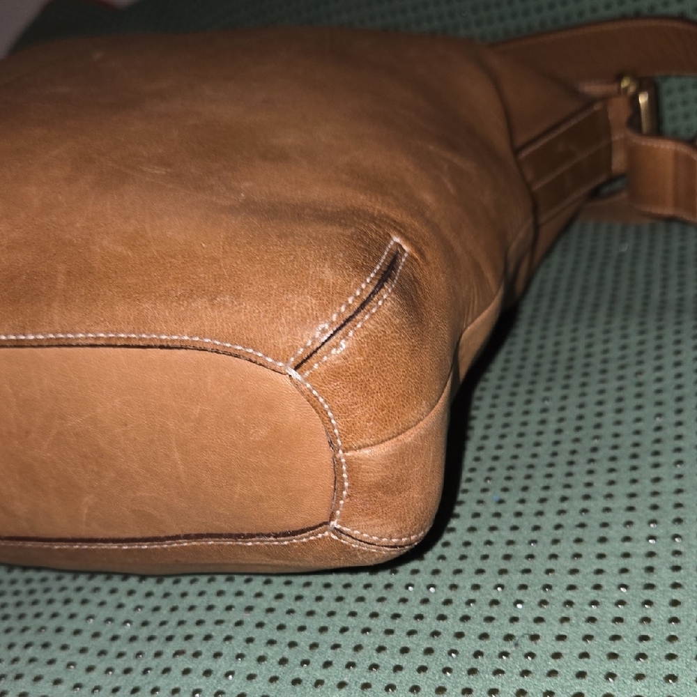 Coach Tan Leather Shoulder Bag - Picture 9 of 16